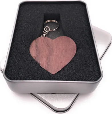 Obrázek produktu pro Onwomania srdce ze dřeva tmavé lásky USB flash disk v hliníkové dárkové krabičce 8 GB USB 2.0