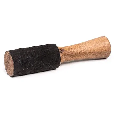Immagine prodotto di Bastoncino per campane tibetane in pelle scamosciata nera - ±95 G; ±17x3,5 cm