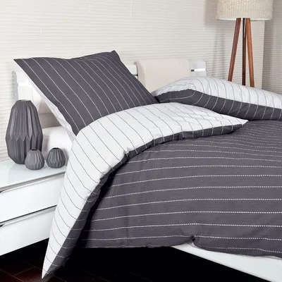 Produktbild von Traumschlaf Mako-Soft-Seersucker Wendebettwäsche Tango titan Kissenbezug einzeln 40x80 cm