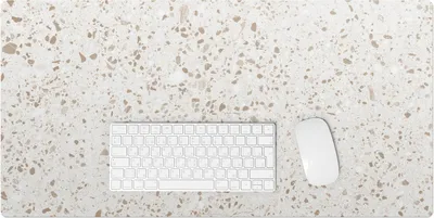 Produktbild von Helle Terrazzopunkte – Schreibtischunterlage – Rutschfeste Tischunterlage – Schreibtischmatte für Büro & Zuhause – Schreibunterlage – Mauspad – Tischmatte – 90 x 45 cm