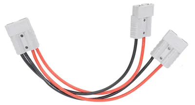 Productafbeelding van 600V, 50A, laadkabel voor elektrische vorkheftrucks, met PC-behuizing, koperen pinnen, aansluiting voor batterijladers, geschikt voor draden van 6 tot 12 AWG