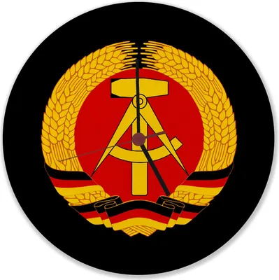 Produktbild von DDR Staatswappen Wanduhr aus MDF für Ostalgie Fans