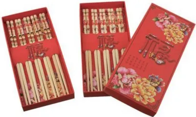 Produktbild von 485 Essstäbchen Geschenkset 5 Paar aus Bambus Holz in roter Box