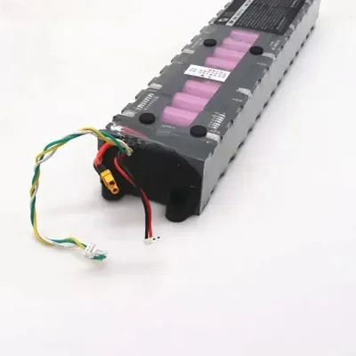 Image de Batterie lithium-ion 36V 20Ah - Batterie pour trottinette électrique 18650 M365 - Étanche - Communication Bluetooth - Pour vélo électrique/trottinette électrique - Vert