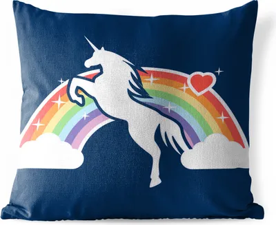 Produktbild von MuchoWow® Outdoor Kissen - Eine Illustration von einem weißen Einhorn vor einem Regenbogen auf einem blauen Hintergrund - Mädchen - Kind - Baby - 50x50 cm - Wetterfest - Lounge Kissen - Komfortabel -