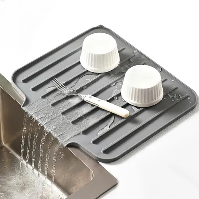 Produktbild von Silikon-Ablaufmatte mit Ablauföffnung für die Küche