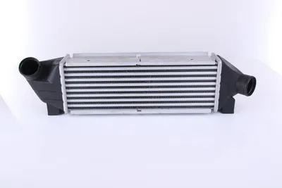 Produktbild von NISSENS 96733 Ladeluftkühler LLK für FORD TRANSIT Bus (FD, FB, FS, FZ, FC) Turbo Intercooler