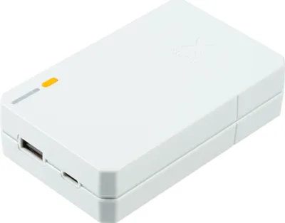 Image de Xtorm 15W Essential Powerbank - 10 000mAh - Blanc, Chargement rapide, 2 ports compatibles avec smartphone et tablette