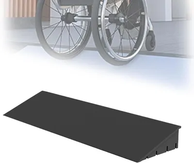 Obrázok produktu pre Rampa pre invalidné vozíky - Pomoc pri prekonávaní prahov – Prekonávanie prahov – Protišmyková povrchová úprava – 50x16x6 cm – Čierna