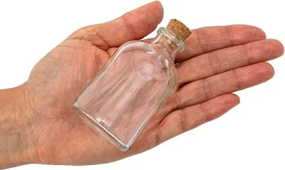 Produktbild von Glasflasche mit Korkverschluss - Nachhaltig und Vielseitig - 1 Stück - 500 ml - Schweres Glas