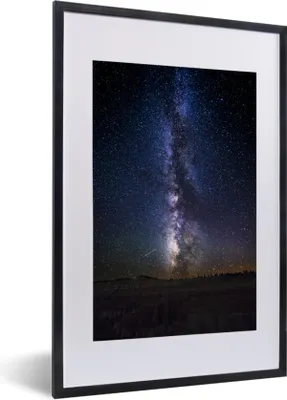 Produktbild von MuchoWow® Gerahmtes Poster Milchstraße an einem dunklen Himmel 40x60 cm - Poster mit Schwarzem Bilderrahmen Wandposter Rahmen Foto Bilder - Poster in Rahmen