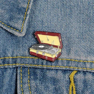 Produktbild von Uni Koffer Schallplattenspieler Emaille Brosche Pin Jeansjacke Abzeichen Schmuck