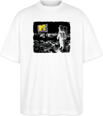 Produktbild von Spreadshirt MTV Astronaut Auf Dem Mond Mit MTV-Flagge Oversize Uni T-Shirt, M, Weiß