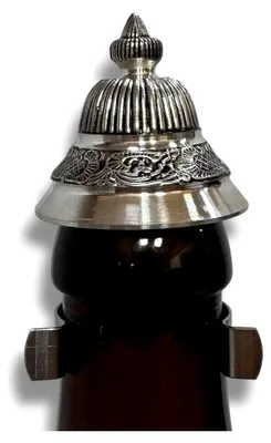 Produktbild von Bierflaschenverschluss im bayerischen Stil, Traditioneller Zinndeckel mit Spitze, Antik-Silber
