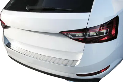 Zdjęcie produktu dla Nakładka ochronna na próg bagażnika ze stali nierdzewnej do Skoda Superb III kombi 3V od 2015