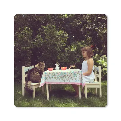 Produktbild von MuchoWow® Mauspad Mousepad Mädchen - Katze - Tisch 20x20 cm - Mousepads - Maus Mat - Pad - Mausunterlage - Desk Mat - Bureauartikeln