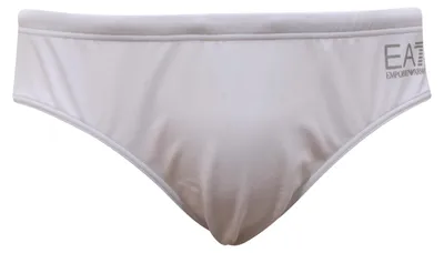 Imagen del producto de Camiseta interior de hombre EA7 Emporio Armani, modelo para traje de baño