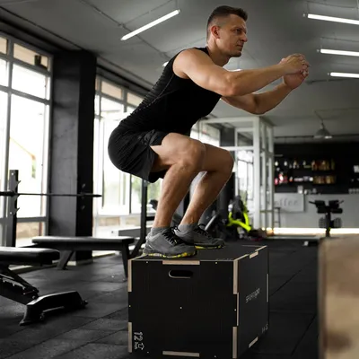 Produktbild von Plyo Box 3-in-1 Sprungbox Buchenholz, Plyometrische Jumpbox, Schwarz | 3 Höhen: 40,5/35,5/30,5 cm | bis 120 kg | 1,8 cm Buchenholz