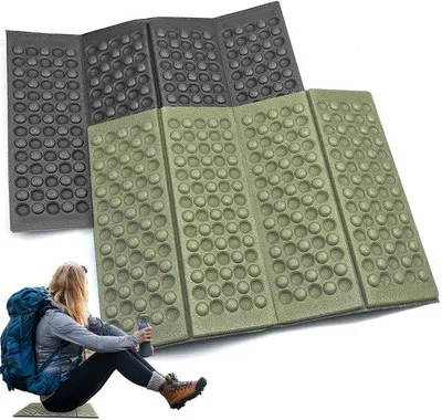 Productafbeelding van Unyqoos® Opvouwbaar, waterdicht zitkussen – compact en draagbaar, met een vierdelige vouwconstructie, ideaal voor kamperen, picknicken, wandelen en sportevenementen
