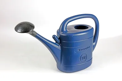 Produktbild von Blaue Gießkanne mit 10 Liter Fassungsvermögen, inklusive Gießer und Halter für den Gießer