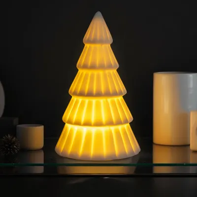Obrázok produktu pre 1.06 LED jedľa z porcelánu s nepriamym osvetlením - cca 16,5 cm - jedľa osvetlená bielo (veľká)