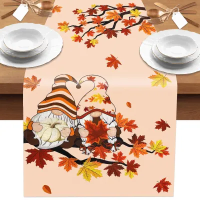 Produktbild von Tischläufer mit Ahornblatt- und Kürbis-Motiven – dekorative Tischwäsche für den Herbst – 40 x 180 cm