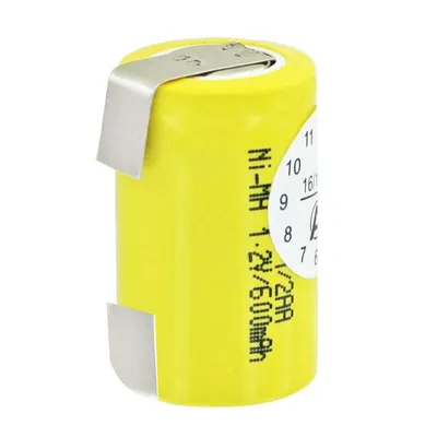 Produktbild von 1/2AA Akku mit 1,2 Volt Spannung und 600mAh Kapazität mit Lötfahnen U-Form, 25,5 x 14,5 mm