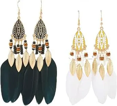 Produktbild von Boho Ohrringe Set 2 Stück - Ethnische Feder-Anhänger Schwarz-Weiß - Leicht Boho Schmuckstück für Damen