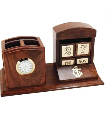 Produktbild von Büroset Würfelkalender, Penhalter und Uhr aus Holz/Messing, 22x9x11cm – Maritim