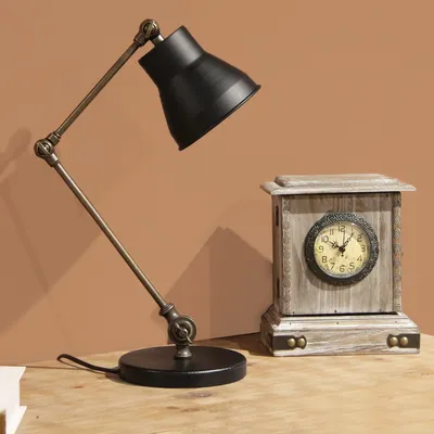 Produktbild von Opviq, Hochwertige Tischlampe aus 100% Metall, MDF-Basis, Höhe 140 cm, Schirmdurchmesser 12 cm, E14 Fassung, max. 40 W, antik-schwarz, ideal für modernes Wohnen.