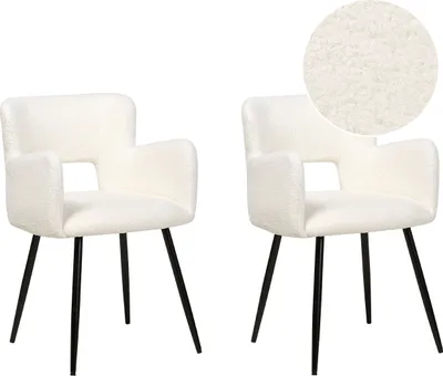 Produktbild von BELIANI Esszimmerstuhl 2er Set Weiß Bouclé Stoffbezug mit Hohen Armlehnen Schwarzen Beinen aus Metall Modern Wohnzimmer Esszimmer Küche Ausstattung