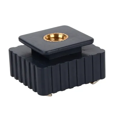 Obrázek produktu pro Univerzální adaptér pro hot shoe - 1/4'' závit, kovové sklíčko, standardní černá barva, lehký pro držák blesku fotoaparátu