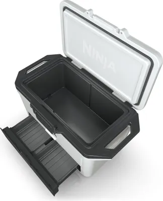 Produktbild von Ninja FrostVault Kühlbox weiß, 47L Vol.-bis 80 Dosen mit Trockenzone, FB131EUGY