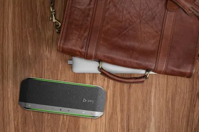 Obrázok produktu pre HP Poly Reproduktor Poly Sync 40+ USB-A USB-C s certifikáciou pre Microsoft Teams + adaptér BT700 USB-A, Mobilný telefón / PC, Strieborná, 55 dB, 0,715 m, Dotyk, IP64