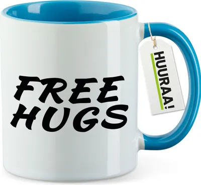 Produktbild von Huuraa Kaffeetasse Free Hugs Schriftzug 330ml Blau Keramik Kaffeebecher Geschenkidee