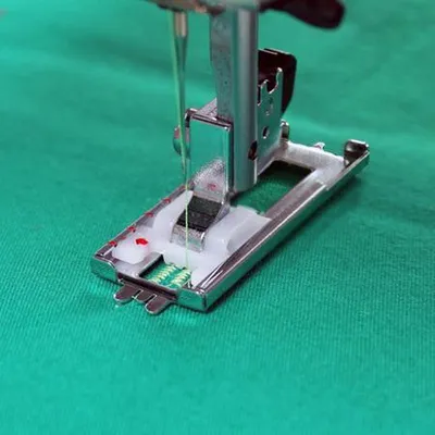 Obrázok produktu pre Pätka na gombíkové dierky 200123006 JANOME
