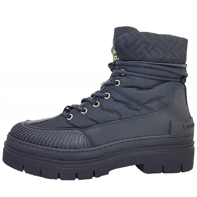 Imagen del producto de Bota de exterior con monograma Tommy Hilfiger, para mujer, estilo botín, cordones, color negro