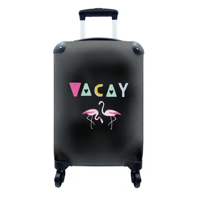 Produktbild von MuchoWow® Koffer Handgepäck Trolley Rollkoffer Kleine Reisekoffer mit 4 Rollen - Sommer - Flamingo - Zitat - Cabin Size < 55x40x23 cm & 55x40x20 cm - Fotokoffer - Kabinenkoffer - Boardgepäck - Reise-Box - Reisekoffer - Reisegepäck - Koffer mit Bild - Trolley für Kinder