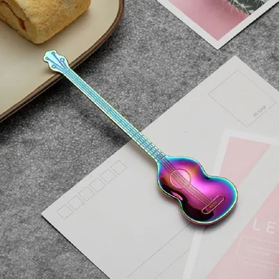 Immagine prodotto di Cucchiaini da caffè, cucchiaini da tè, cucchiaini per espresso, cucchiaini per cioccolata calda, cucchiaini da dessert, in acciaio inossidabile, cucchiaini a tema musicale, colore: multicolore, motivo: chitarra