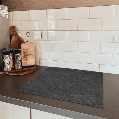 Induktionsschutz 60x52 cm - Kochfeldabdeckung - Anti-Rutsch-Matte für moderne und traditionelle Küchen