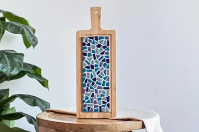 Immagine prodotto di Tavola da portata a mosaico fai da te Little Creations blu - Set creativo artigianale