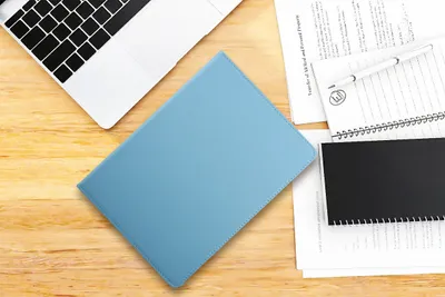 Zdjęcie produktu dla Etui Apple Blue Book Case do iPada Pro 11 cali