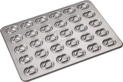 Zdjęcie produktu dla Blacha do pieczenia precli Zenker creative studio, forma do pieczenia przekąsek, blacha do pieczenia z nieprzywierającą powłoką na 30 precli, kreatywne pieczenie (kolor: różowy, srebrny)