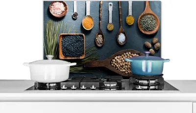 Produktbild von KitchenYeah®  Spritzschutz Küche - Küchenrückwand - Wandschutz für Herd und Spüle - Kräuter - Löffel - Gewürze - Küche 70x50 - Alu-Dibond (Alternative zum Spritzschutz aus Glas) - Hitzebeständig - Her