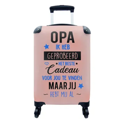 Produktbild von MuchoWow® Koffer Handgepäck Trolley Rollkoffer Kleine Reisekoffer mit 4 Rollen - Vatertagstipp - Opa - Zitate - Cabin Size < 55x40x23 cm & 55x40x20 cm - Fotokoffer - Kabinenkoffer - Boardgepäck - Reise-Box - Reisekoffer - Reisegepäck - Koffer mit Bild - Trolley für Kinder