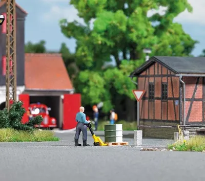 Produktbild von Busch 7809 - 1/87 / H0 Hubwagen Mit Figur Und Palette - Neu