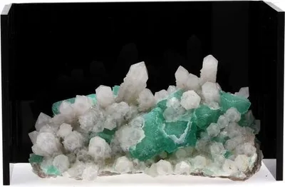 Produktbild von Grüner Fluorit + Quarz 2315,5 Karat