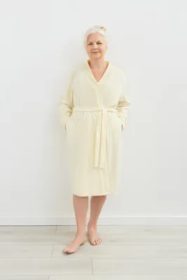 Produktbild von 245 03 Sylwia III Bademantel Größe M/L