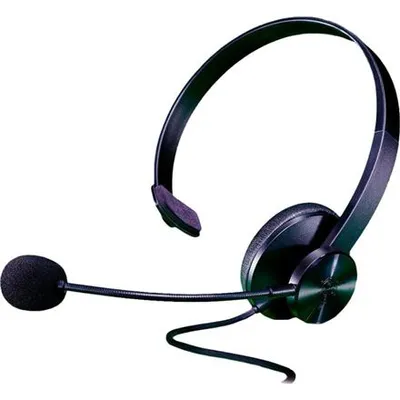 A black Razer Tetra headset for PS4 is shown against a white background.