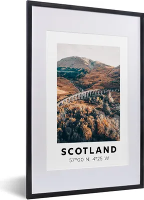 Produktbild von MuchoWow® Gerahmtes Poster Schottland - Brücke - Hügel 40x60 cm - Poster mit Schwarzem Bilderrahmen Wandposter Rahmen Foto Bilder - Poster in Rahmen